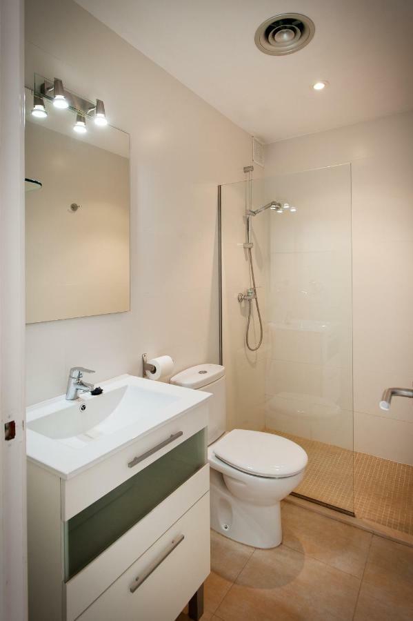 Apartamento A Pie De Playa, Climatizado Y Parking โรเซส ภายนอก รูปภาพ